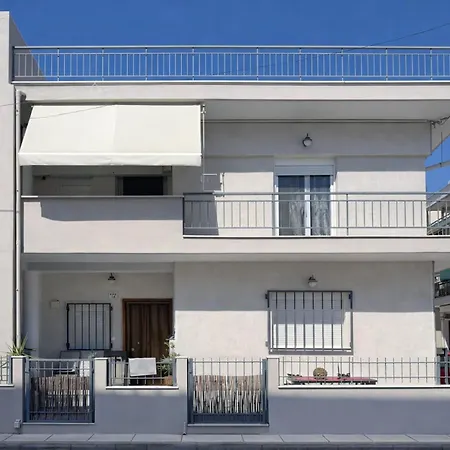 Fully-equipped In Nikopoli Lejlighed