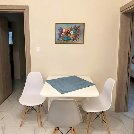 Fully-equipped In Nikopoli Daire
